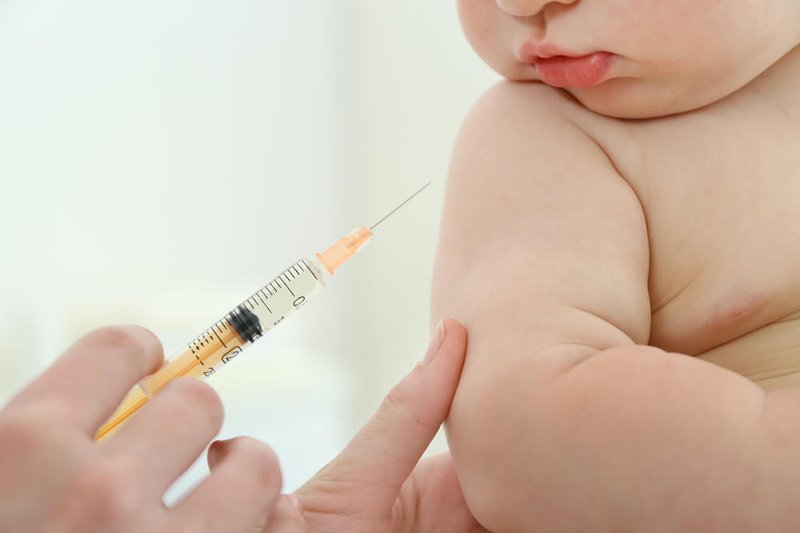 Vacxin phế cầu có mấy loại? Những ai nên và không tiêm vắc-xin phế cầu? - Ảnh 1